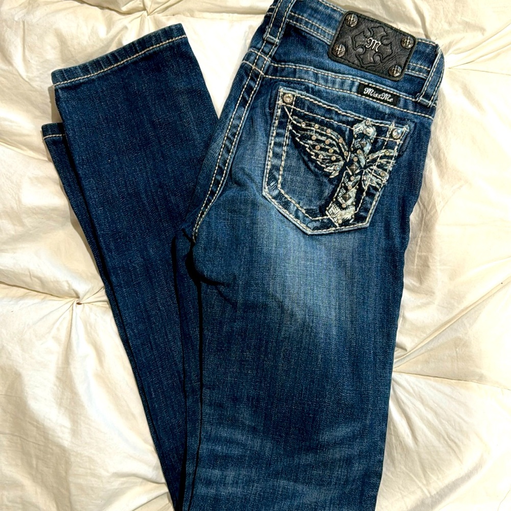 Super Cute Miss Me jeans with crystals